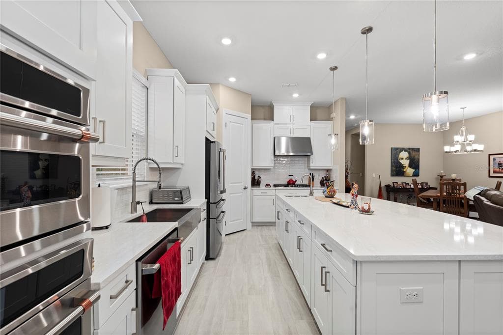 5229 CASERTA COURT photo 10