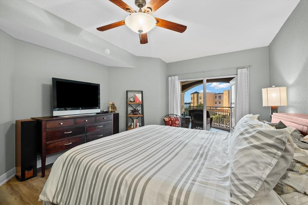 14041 BELLAGIO WAY 315 photo 25