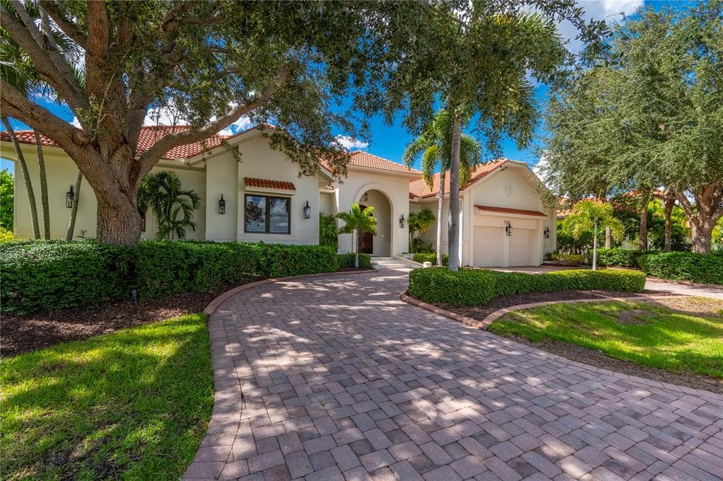 1117 SAN MATEO DRIVE photo 9