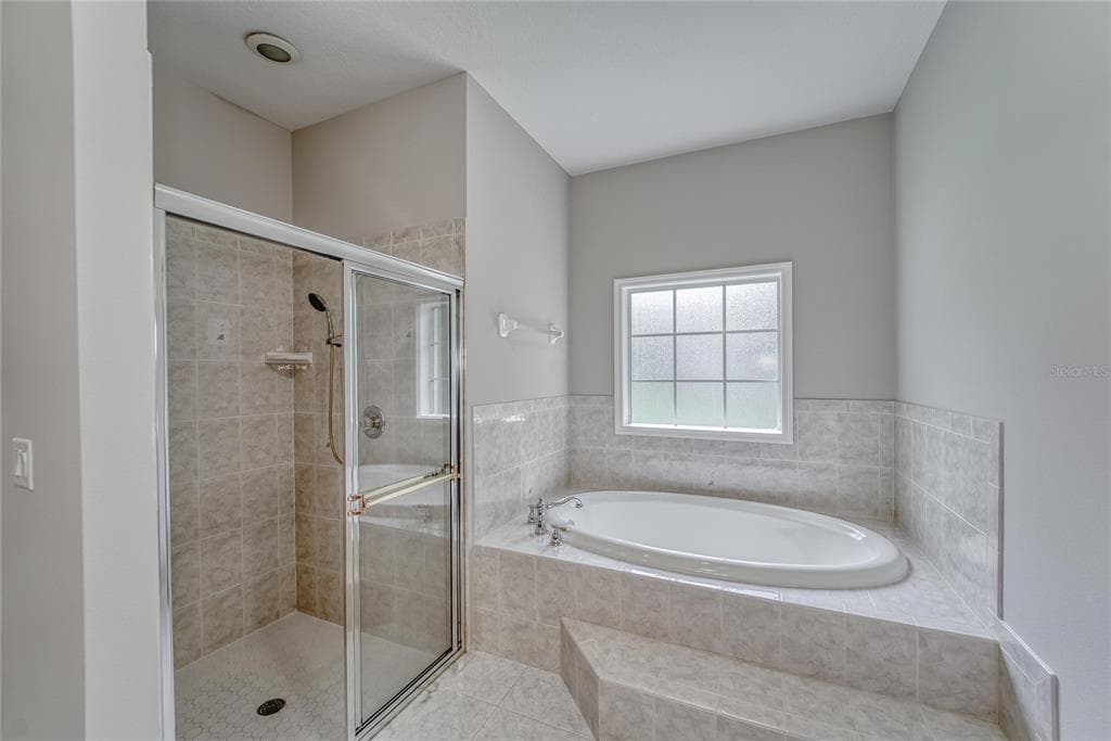 416 ISLAND CAY WAY photo 14