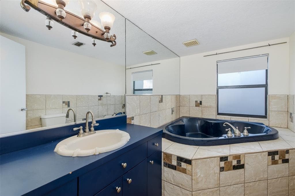 3138 BLUFF BOULEVARD photo 24