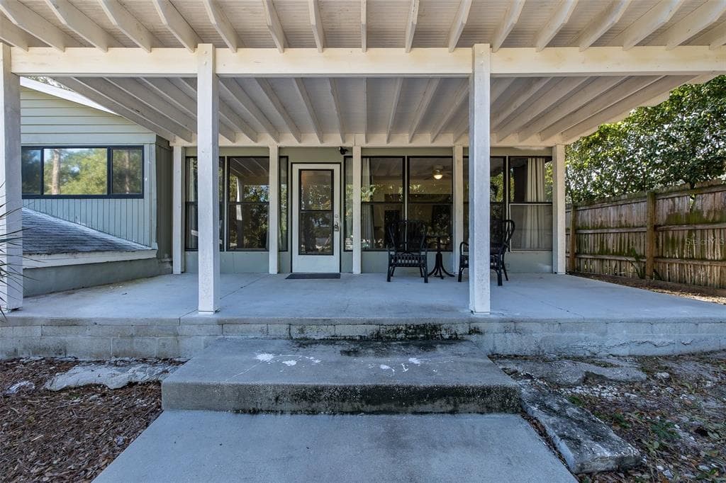 3138 BLUFF BOULEVARD photo 11