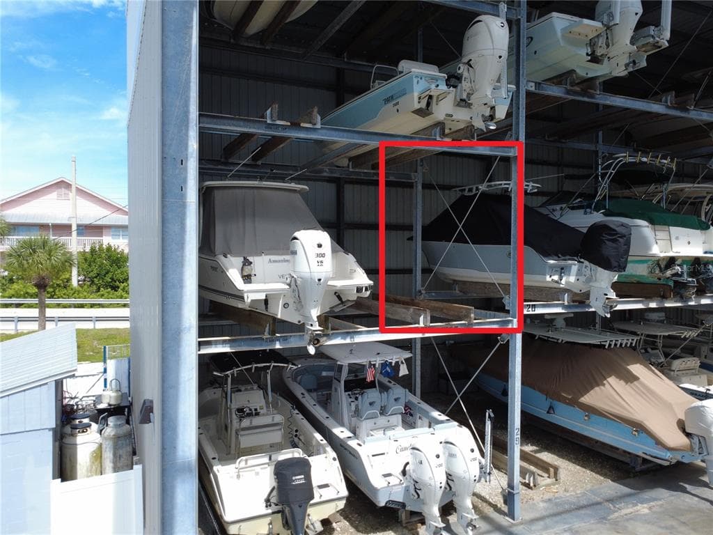 100 CIRCUIT ROAD N108 photo 12