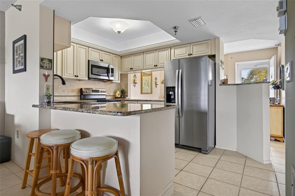 1401 S MCCALL ROAD 102 photo 6