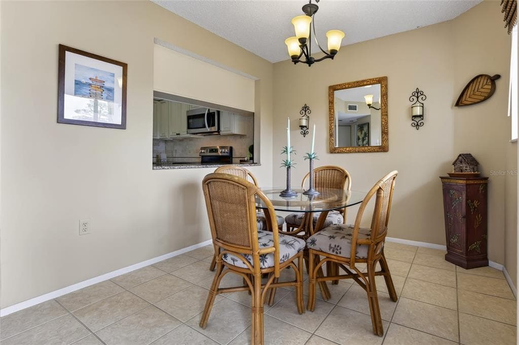1401 S MCCALL ROAD 102 photo 4