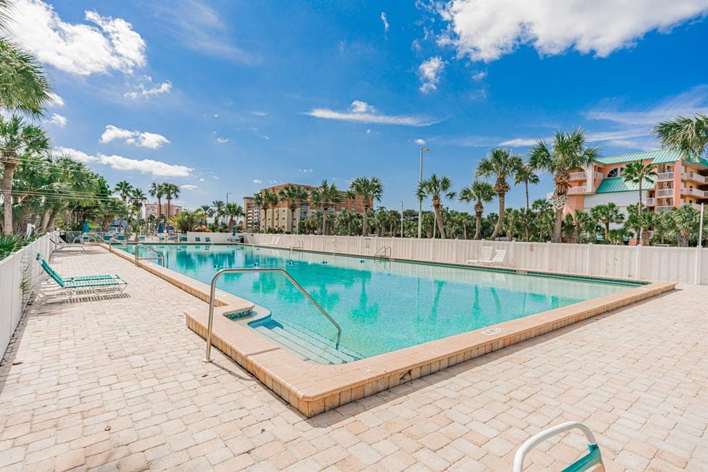 18399 GULF BOULEVARD 398 photo 17