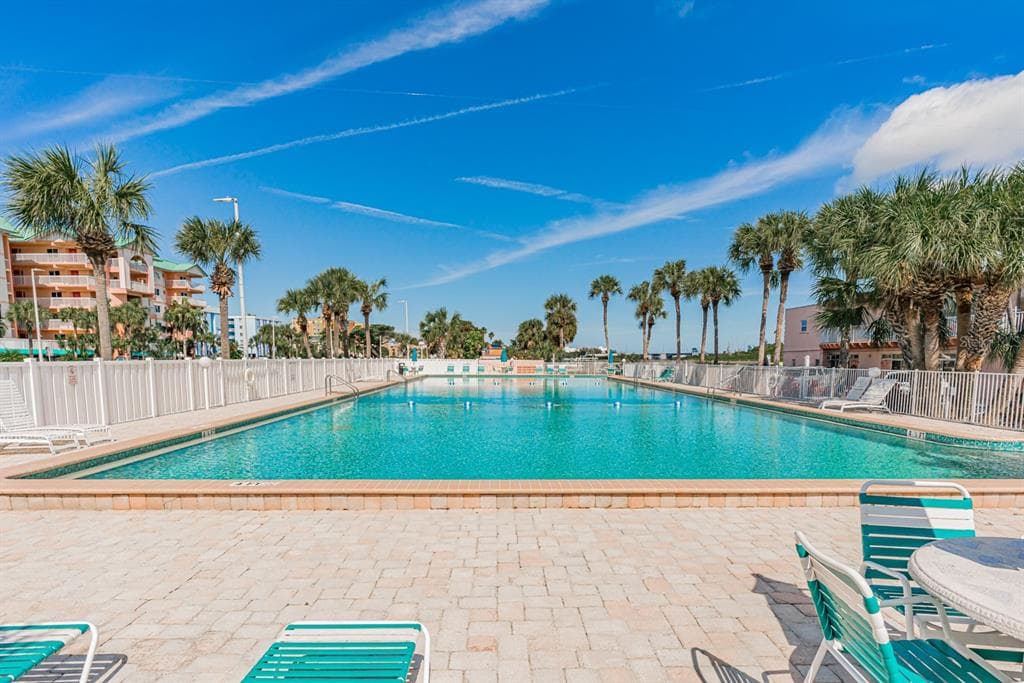 18399 GULF BOULEVARD 398 photo 16