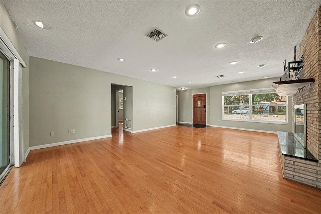 6401 GIBSON DRIVE photo 13