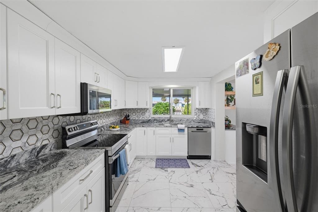 5513 BOWLINE BEND photo 12