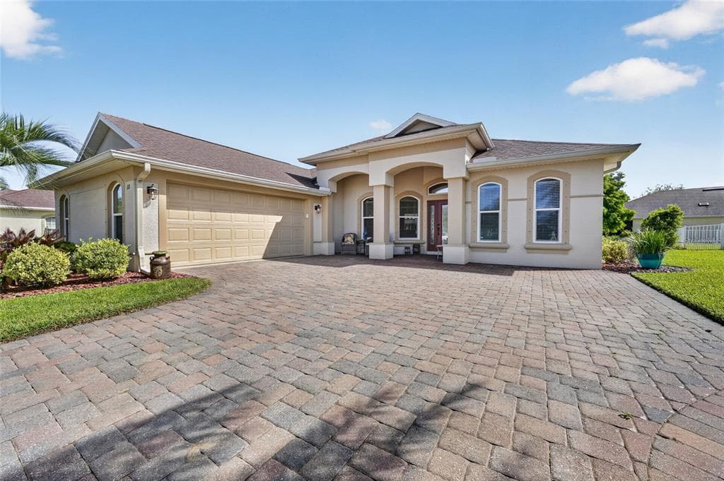 113 ARENA LAKE DRIVE photo 2