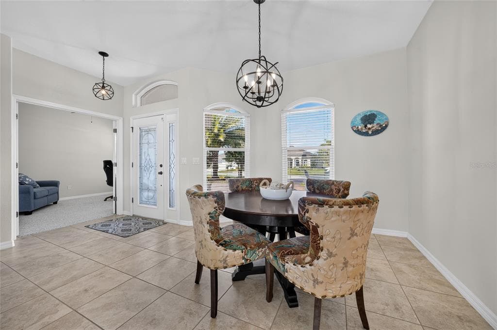 113 ARENA LAKE DRIVE photo 6