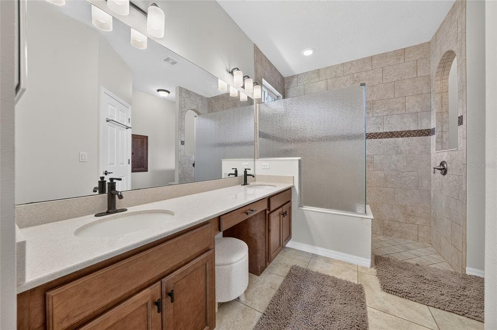 113 ARENA LAKE DRIVE photo 17