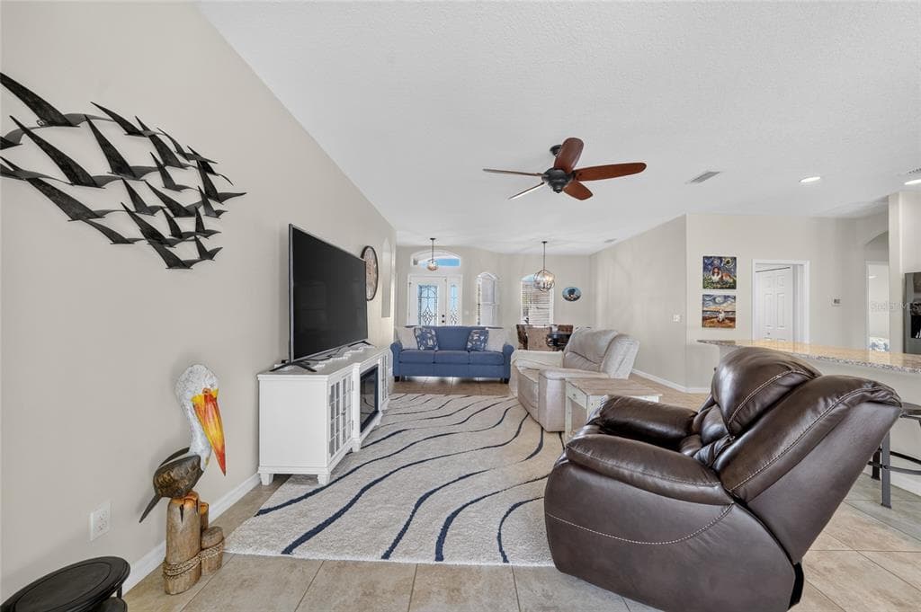113 ARENA LAKE DRIVE photo 5