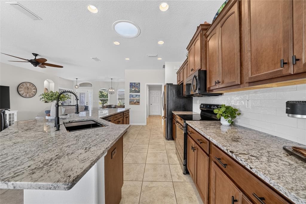 113 ARENA LAKE DRIVE photo 11