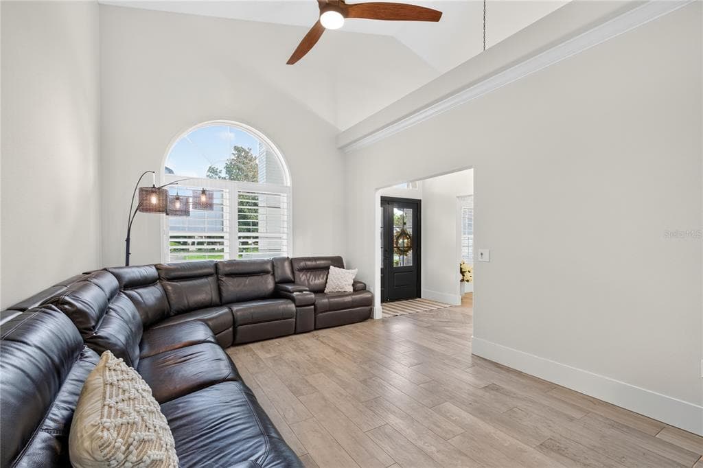 34449 PARKVIEW AVENUE photo 24
