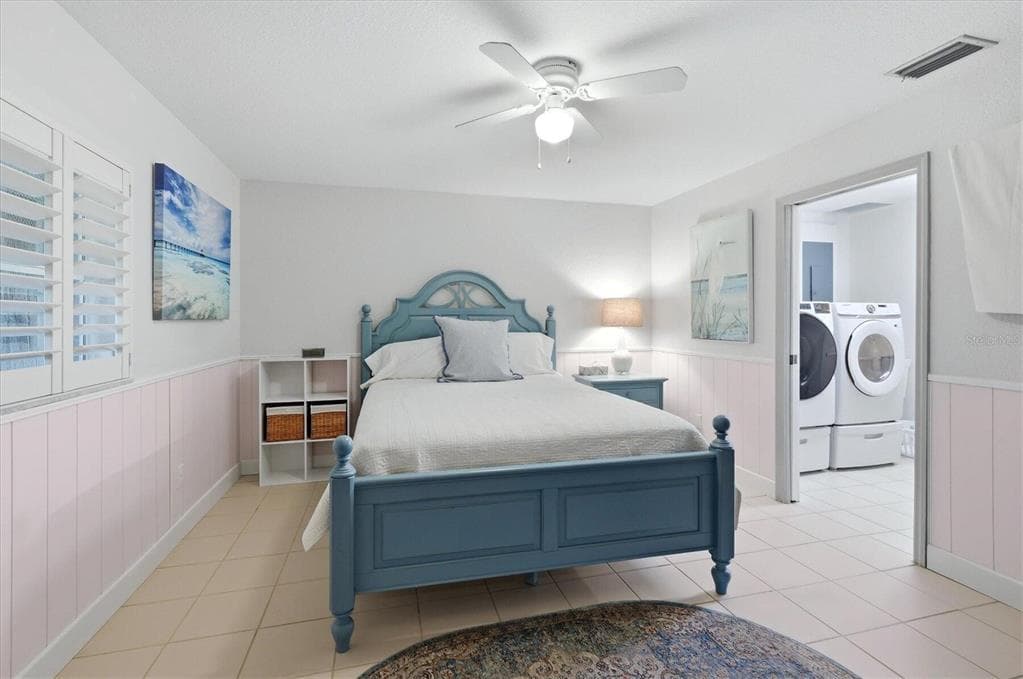 900 OXFORD DRIVE photo 13