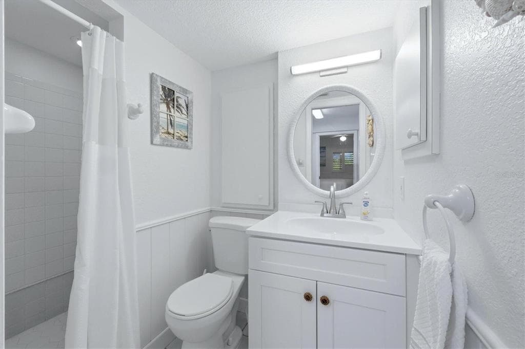 900 OXFORD DRIVE photo 15