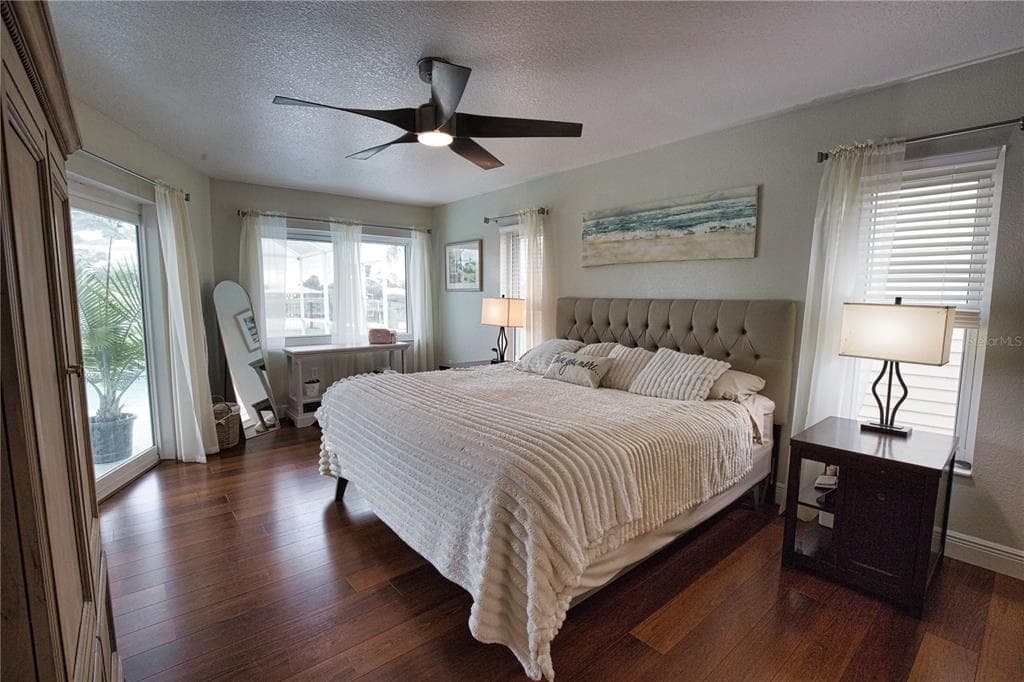 6308 ZENO CIRCLE photo 24