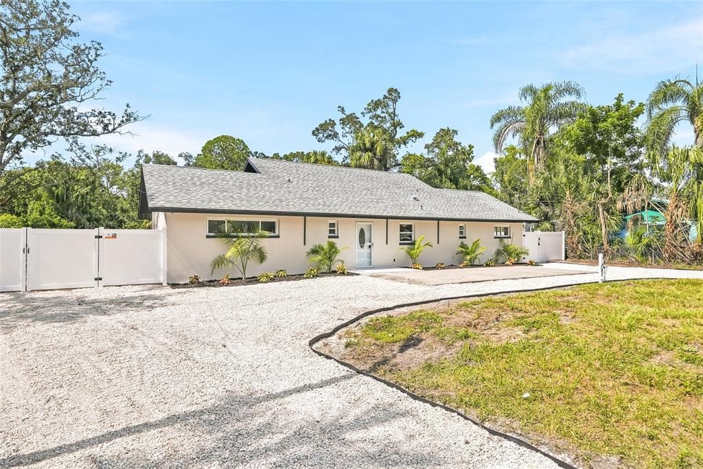 8605 JACKSON SPRINGS ROAD photo 1