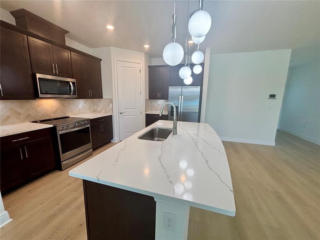 9262 GULF HAVEN DRIVE photo 10