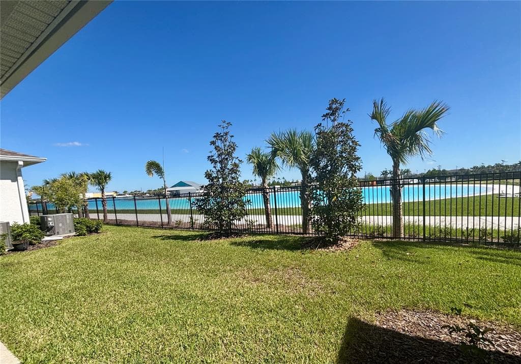 9262 GULF HAVEN DRIVE photo 15
