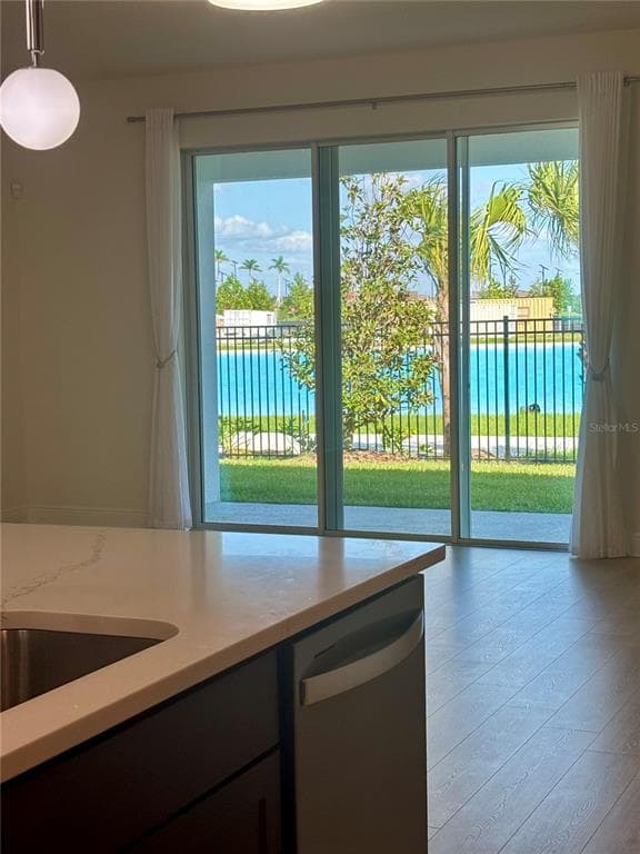 9262 GULF HAVEN DRIVE photo 4