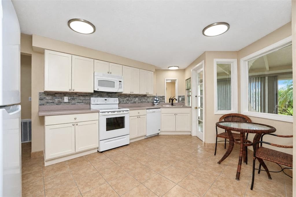 21 OAKWOOD DRIVE N 21 photo 24