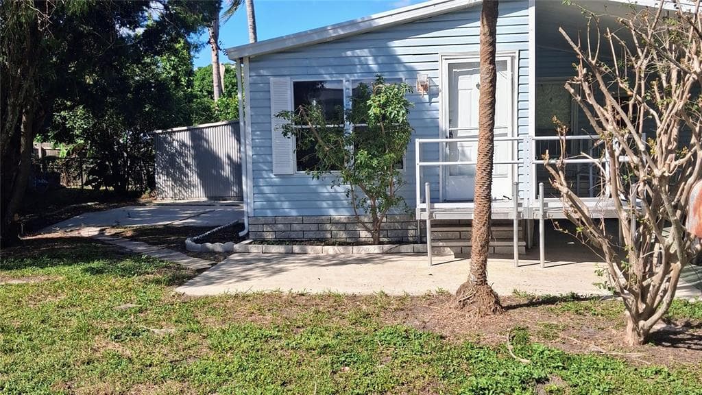 3641 66TH TERRACE  N TERRACE 8 photo 5