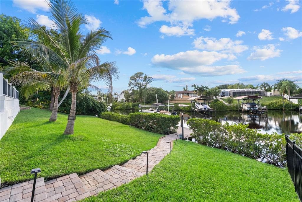 481 MAGELLAN DRIVE photo 13