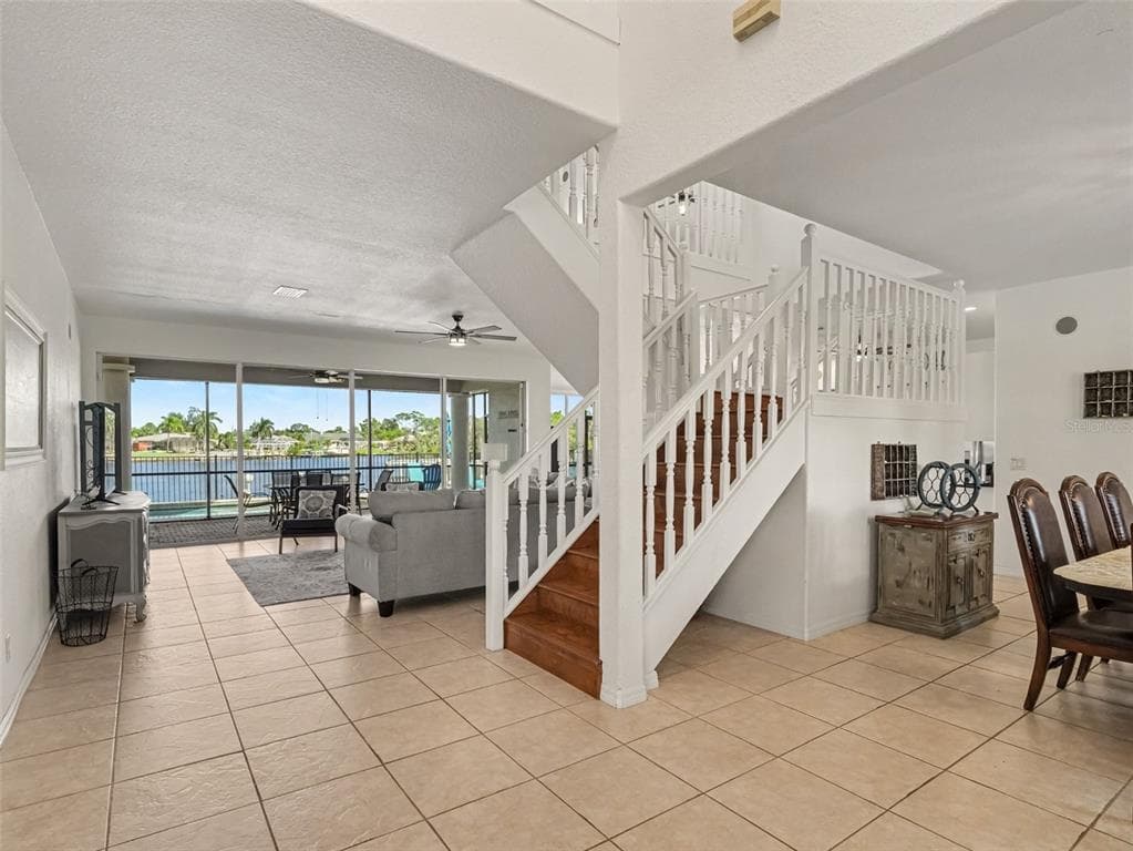 2674 LAKE VIEW BOULEVARD 2