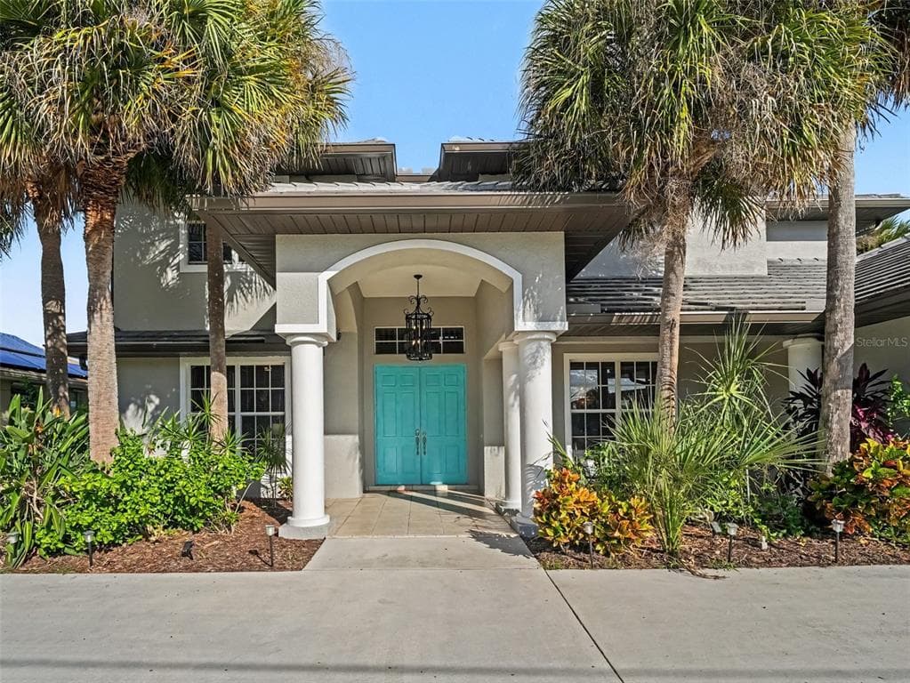 2674 LAKE VIEW BOULEVARD 1