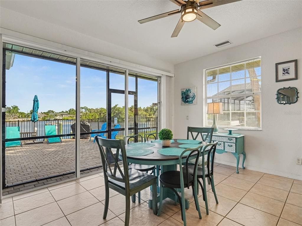 2674 LAKE VIEW BOULEVARD photo 11