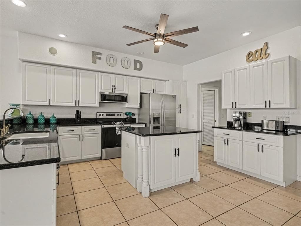 2674 LAKE VIEW BOULEVARD photo 8