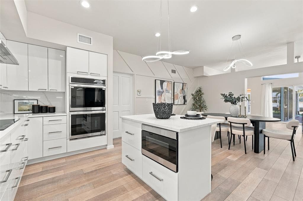 528 KEY ROYALE DRIVE photo 16