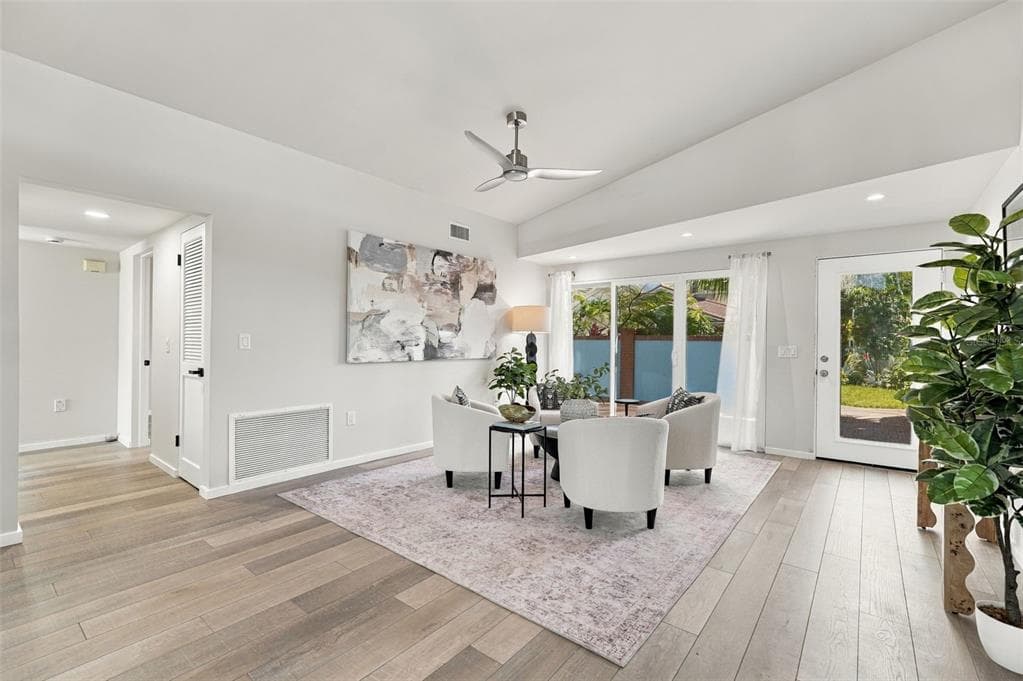 528 KEY ROYALE DRIVE photo 7