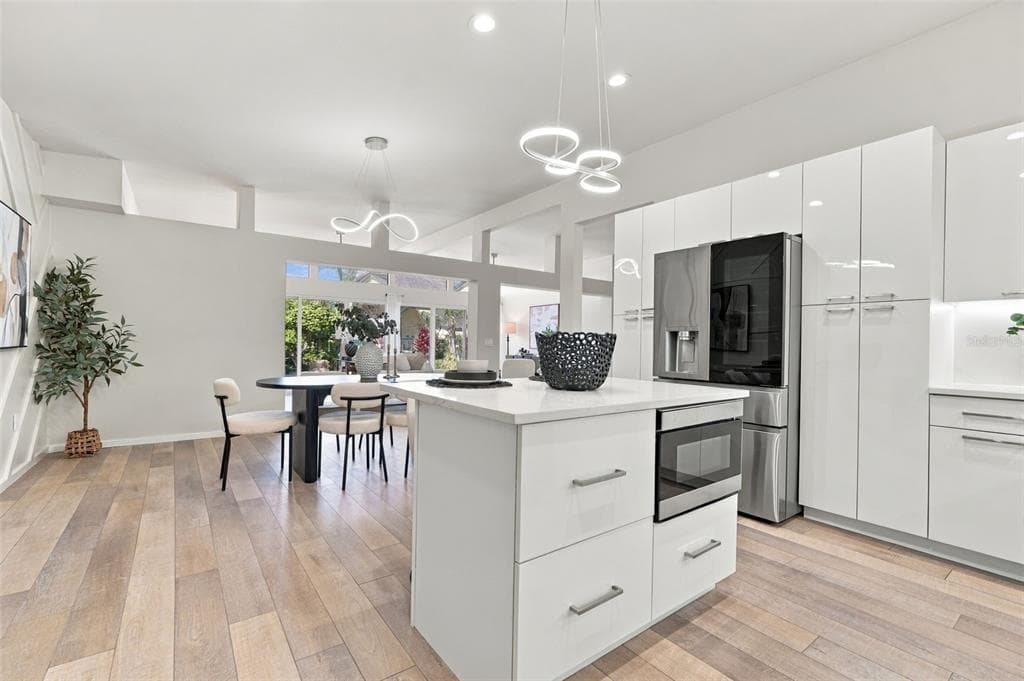 528 KEY ROYALE DRIVE photo 19