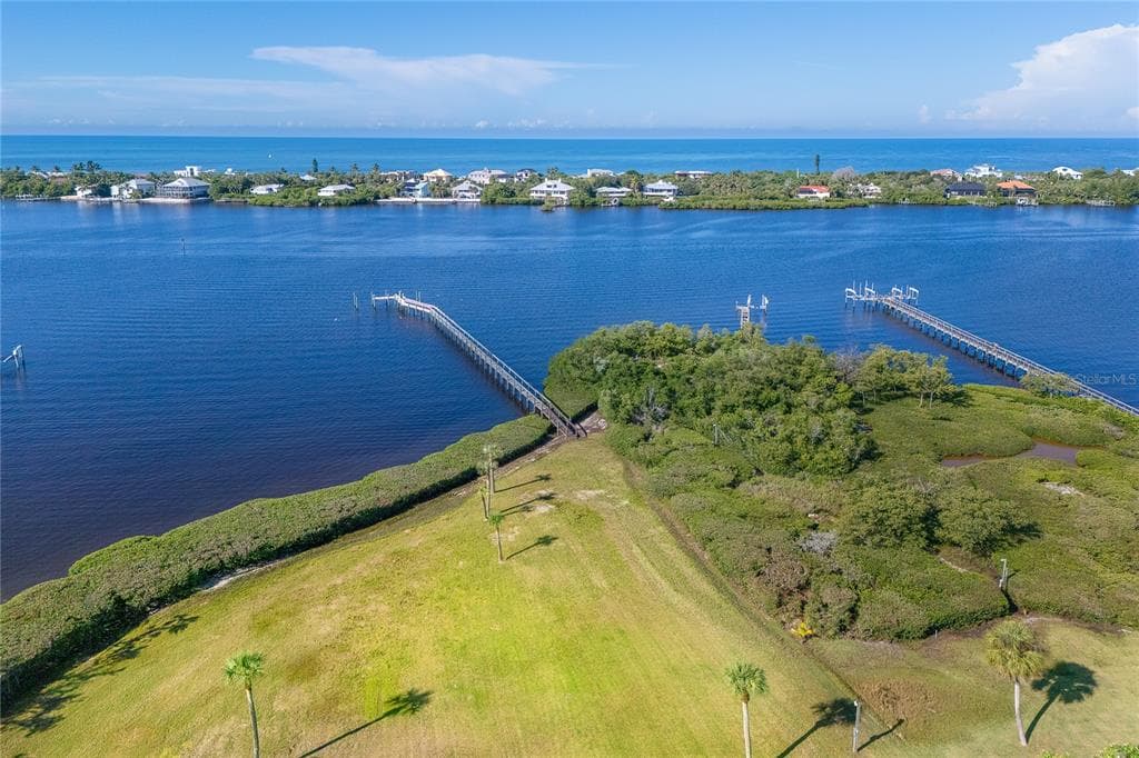 1930 BAYSHORE DRIVE 4