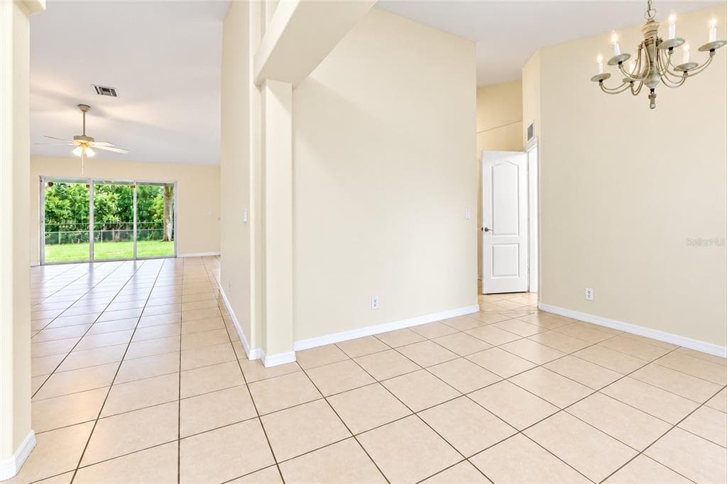 447 RAVENSWOOD BOULEVARD photo 5