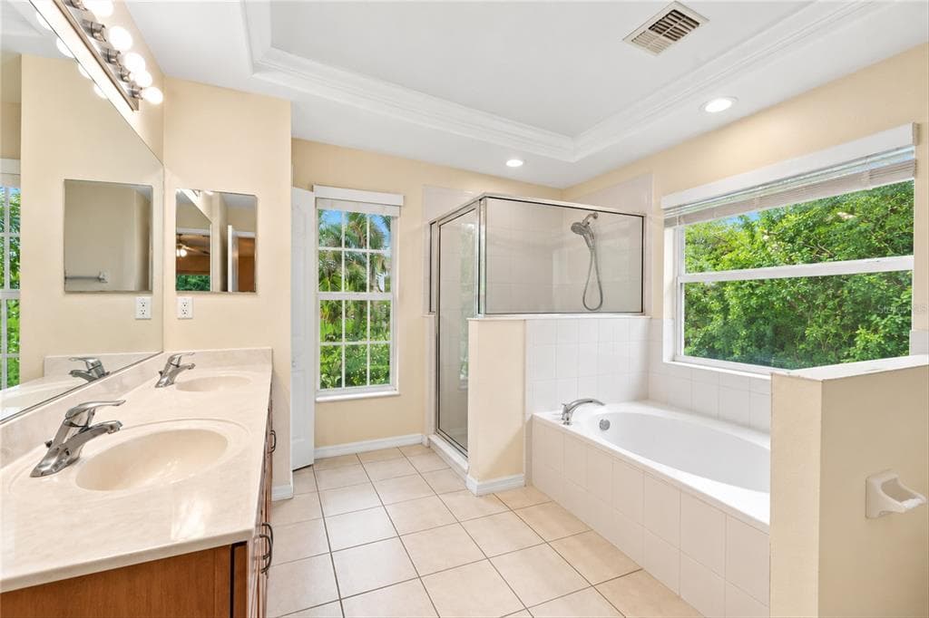 447 RAVENSWOOD BOULEVARD photo 20