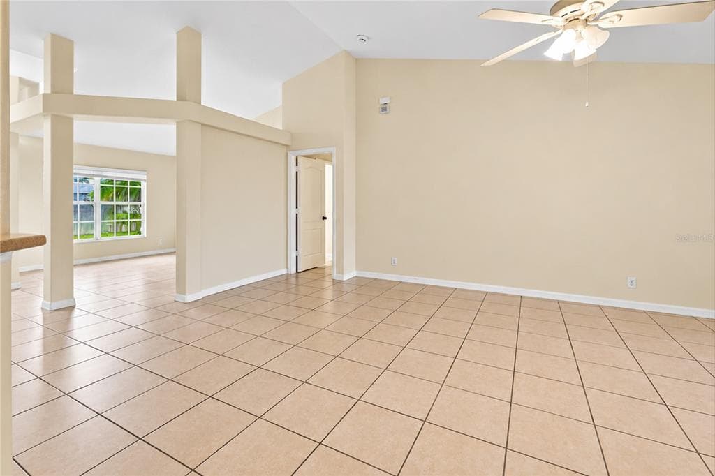 447 RAVENSWOOD BOULEVARD photo 14