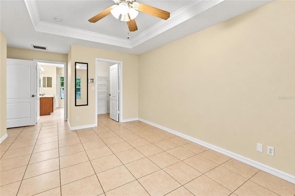 447 RAVENSWOOD BOULEVARD photo 19