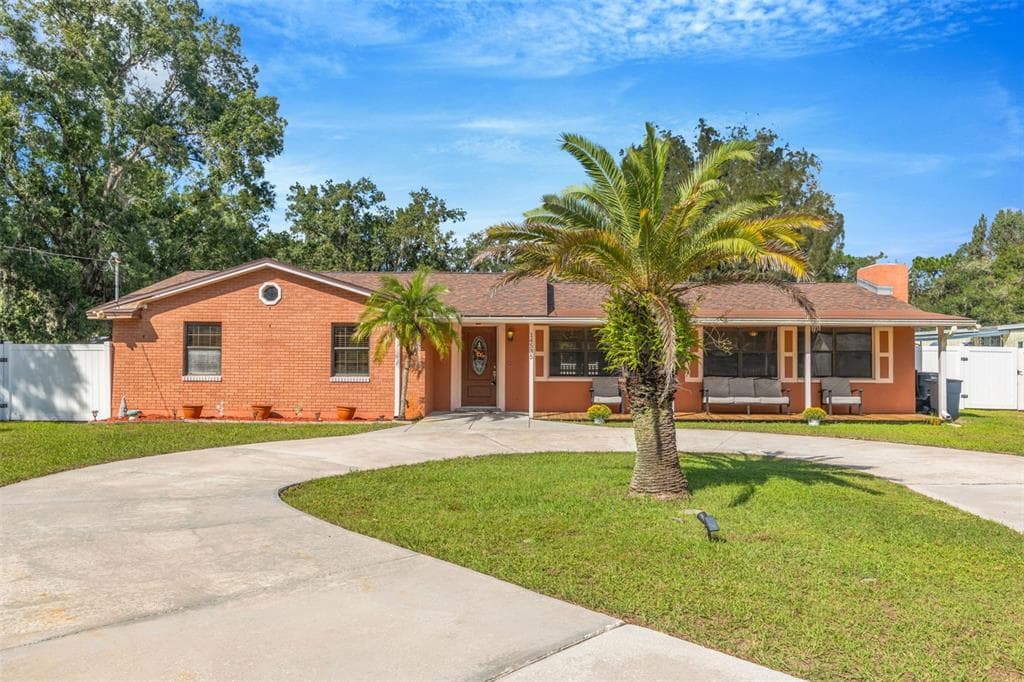 14535 SASSANDRA DRIVE photo 2