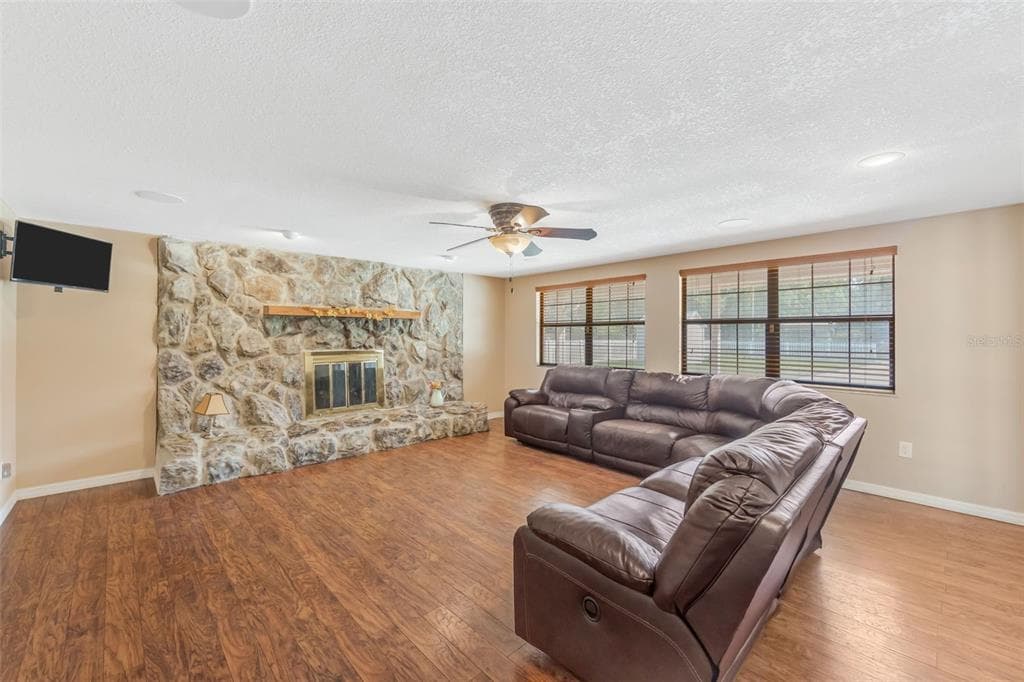 14535 SASSANDRA DRIVE photo 17