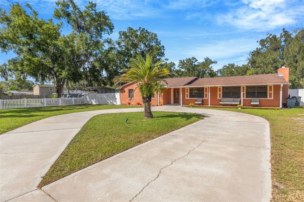14535 SASSANDRA DRIVE photo 3