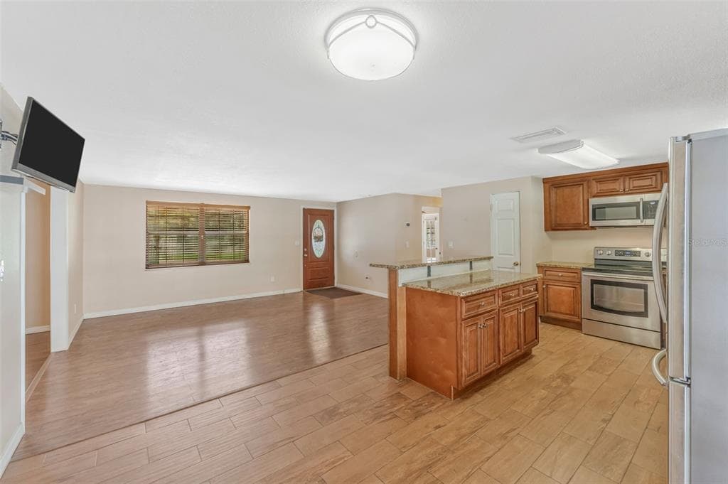 14535 SASSANDRA DRIVE photo 15