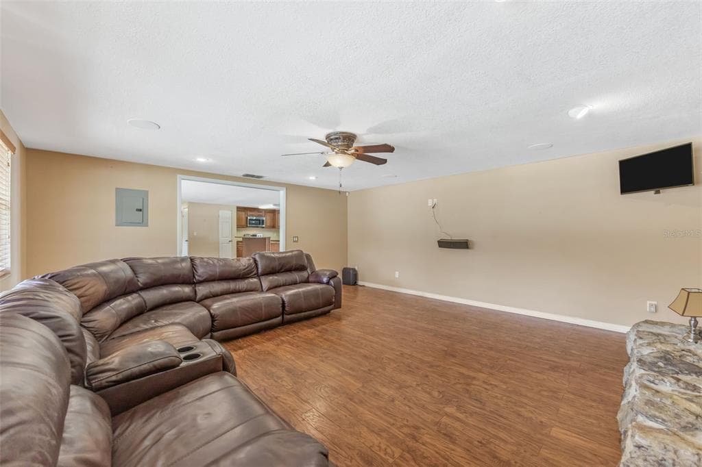 14535 SASSANDRA DRIVE photo 19