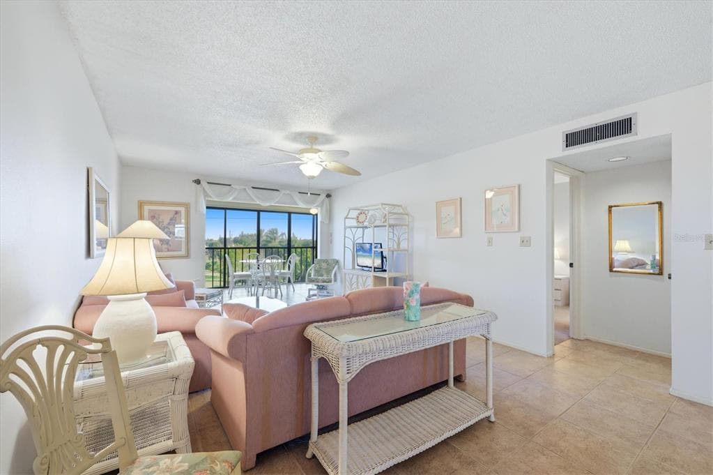 14459 RIVER BEACH DRIVE 207 photo 9