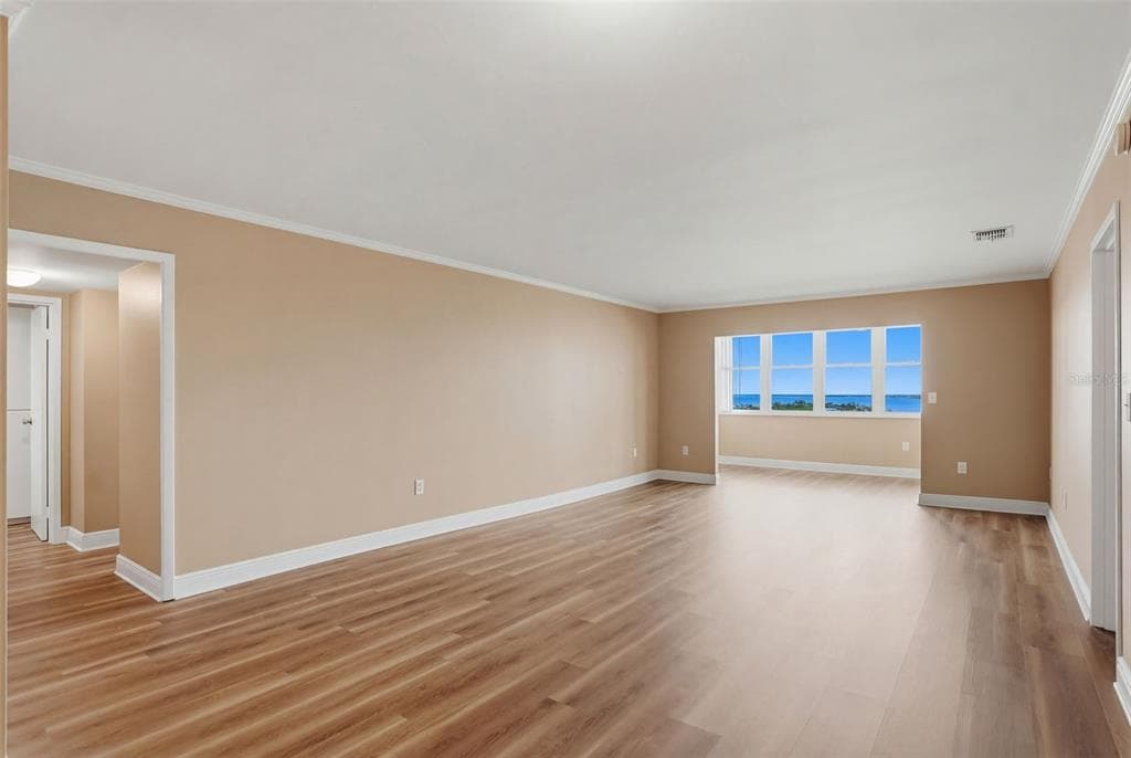 5108 BRITTANY DRIVE S 1006 photo 9