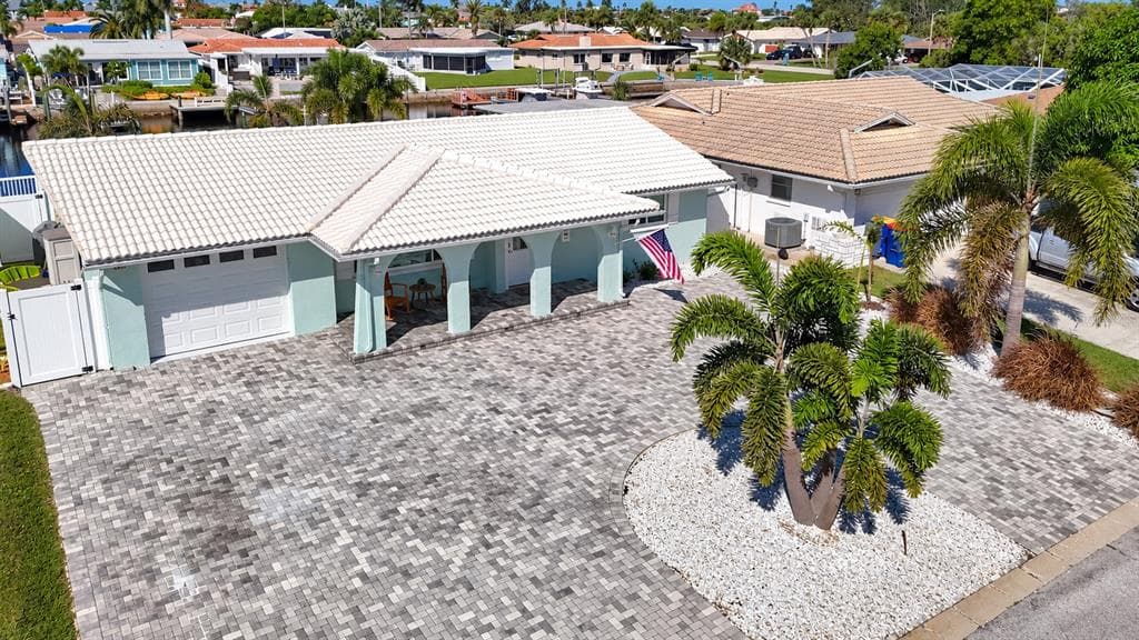 4951 FORECASTLE DRIVE 2