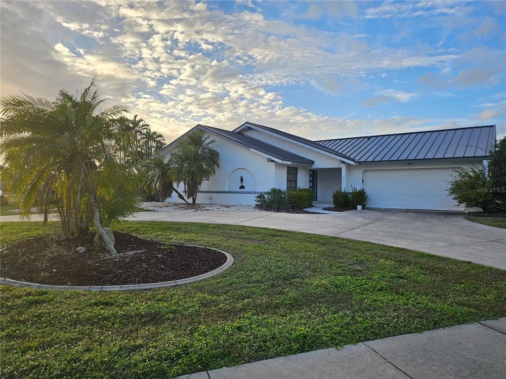 975 CORONADO DRIVE photo 1